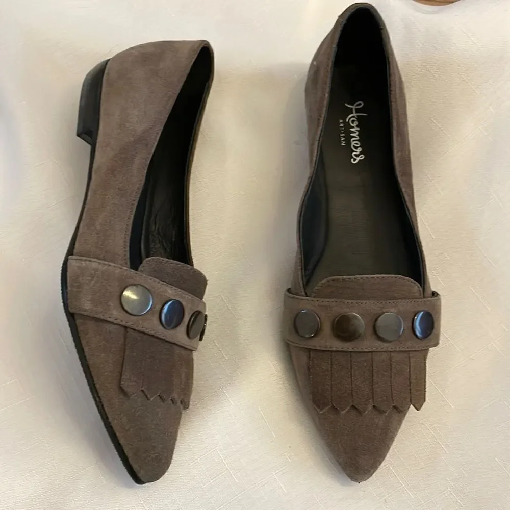 HOMERS TAUPE SUEDE KILTY AND STUD DETAIL FLATS.  NEW.